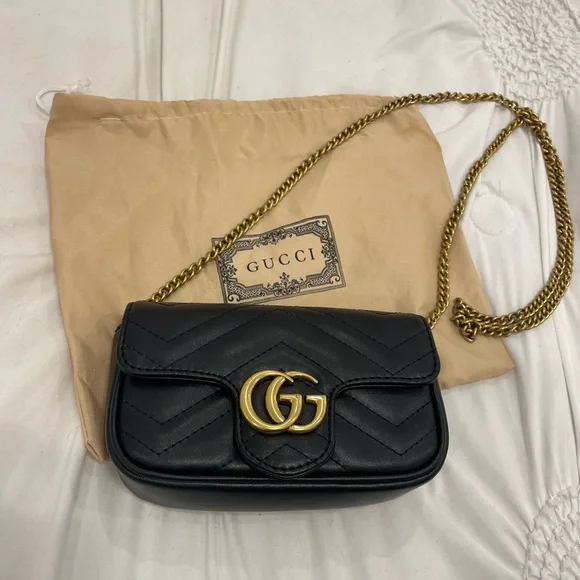 Black Quilted Gucci Bag with Gold Chain - Picture 6 of 11